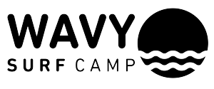 www.wavysurfcamp.com-logo.png
